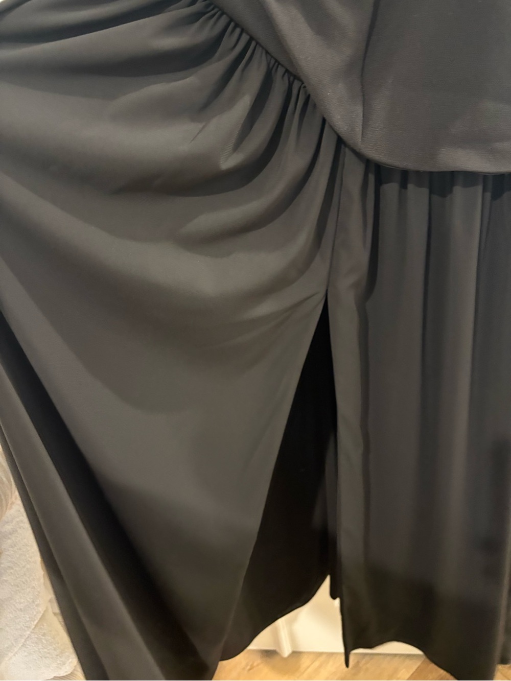 Elegant Black Maxi Dress with Draped Scarf - Picture 8 of 10